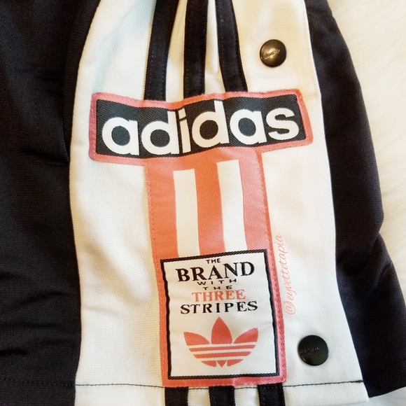 New Adidas Originals Shorts - Picture 7 of 7